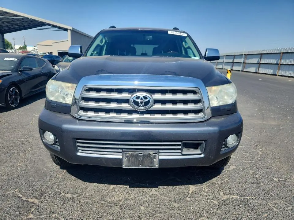 2016 TOYOTA SEQUOIA PLATINUM  