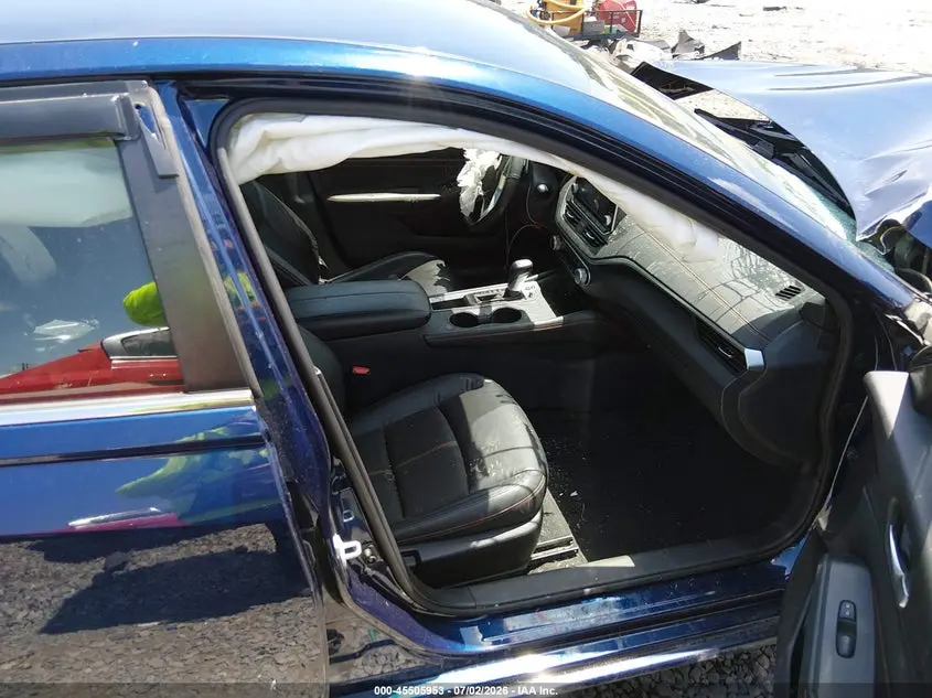 2022 NISSAN ALTIMA SR FWD