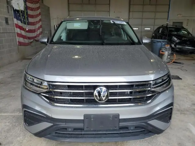 2022 VOLKSWAGEN TIGUAN SE  
