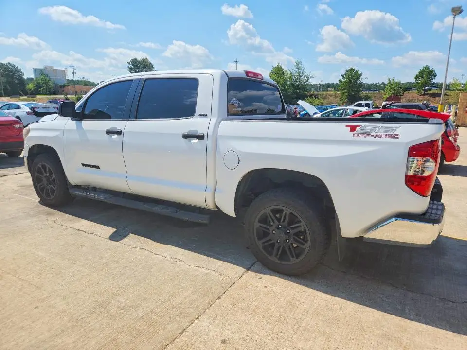 2019 TOYOTA TUNDRA CREWMAX SR5  