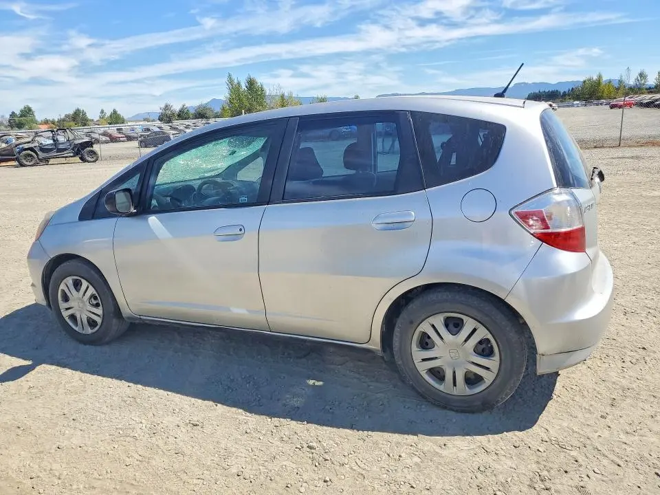 2011 HONDA FIT   