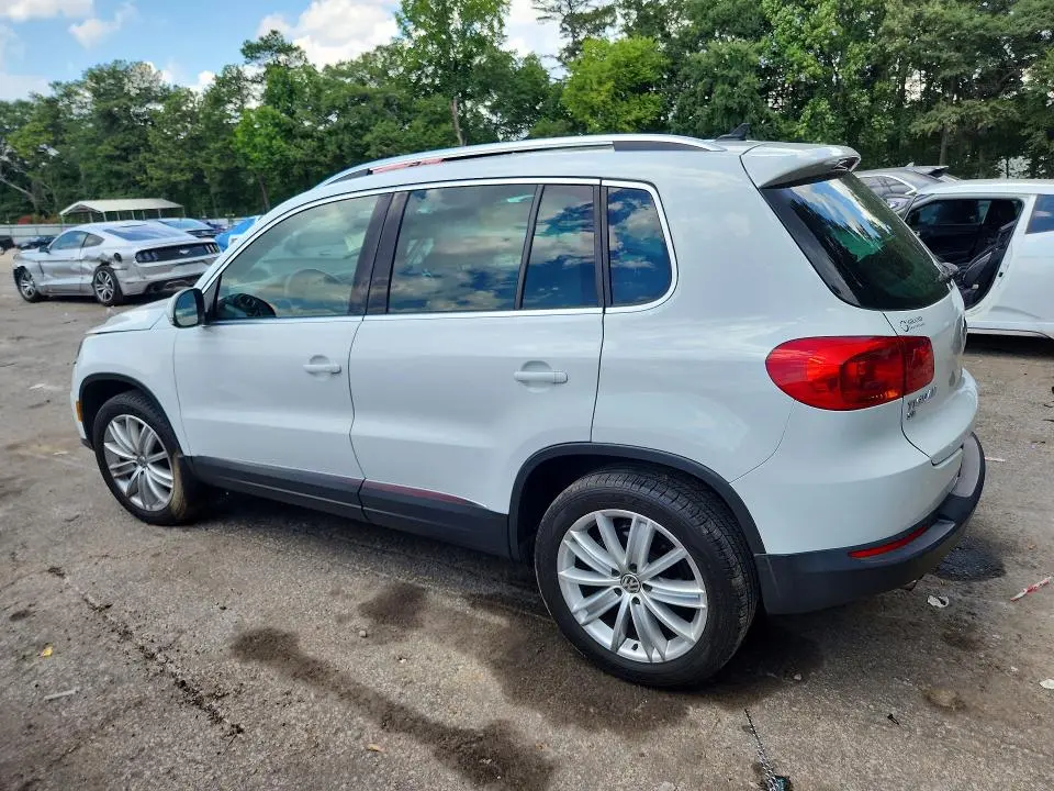 2016 VOLKSWAGEN TIGUAN S  