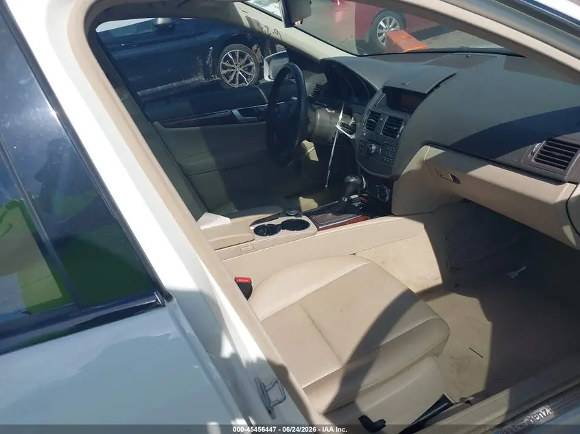 2011 MERCEDES-BENZ C 300 LUXURY/SPORT