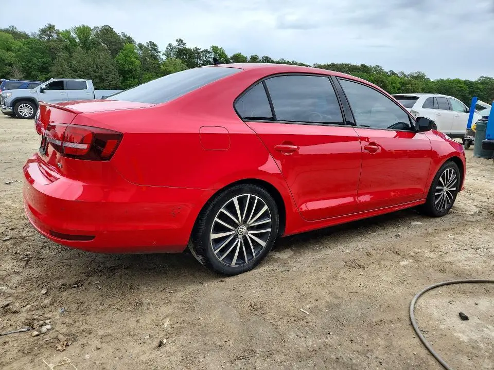 2016 VOLKSWAGEN JETTA SPORT  