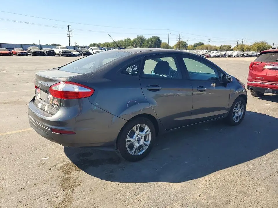2015 FORD FIESTA SE  