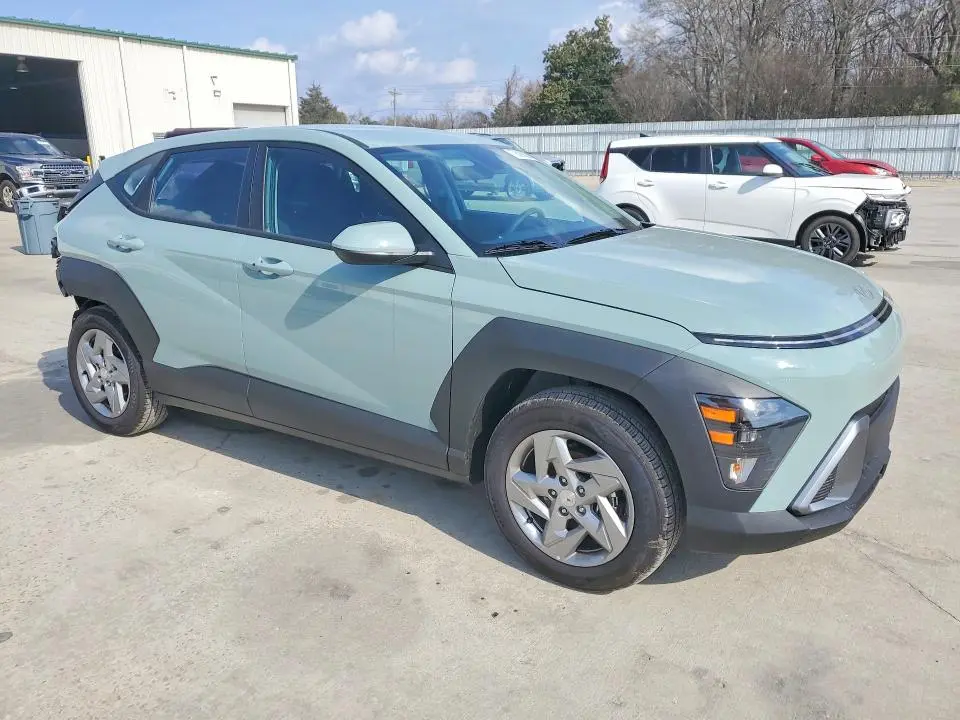 2026 HYUNDAI KONA SE  