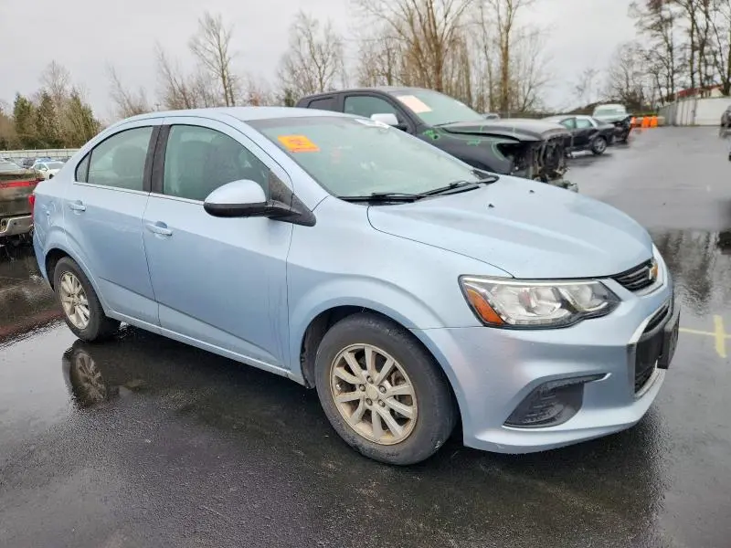 2017 CHEVROLET SONIC LT  