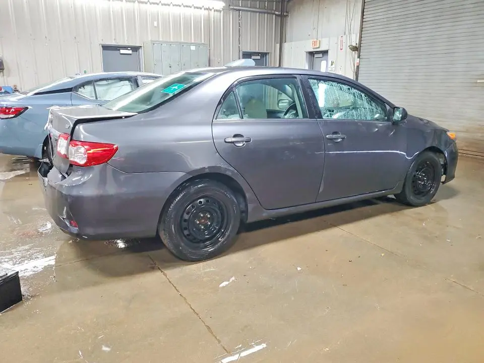2013 TOYOTA COROLLA LE  