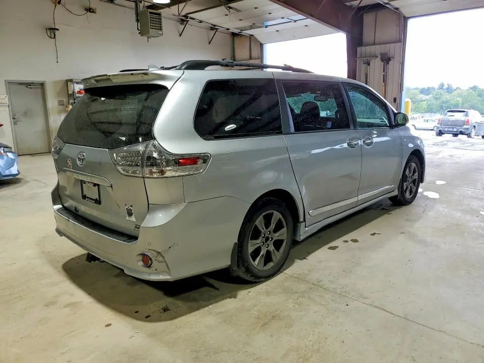 2020 TOYOTA SIENNA SE 7-PASSENGER  