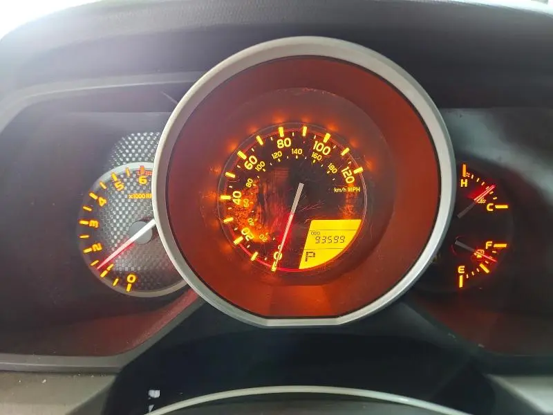 2010 TOYOTA 4RUNNER SR5  