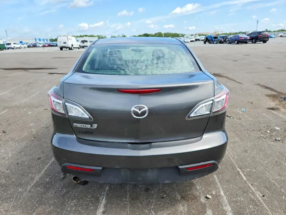 2011 MAZDA 3 I  