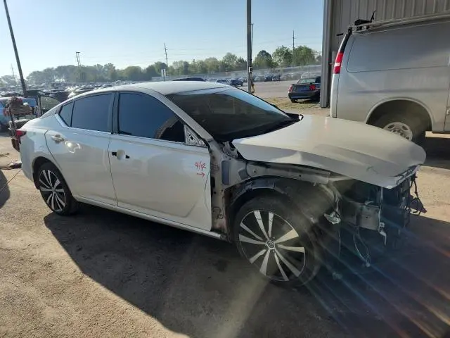 2019 NISSAN ALTIMA SR  