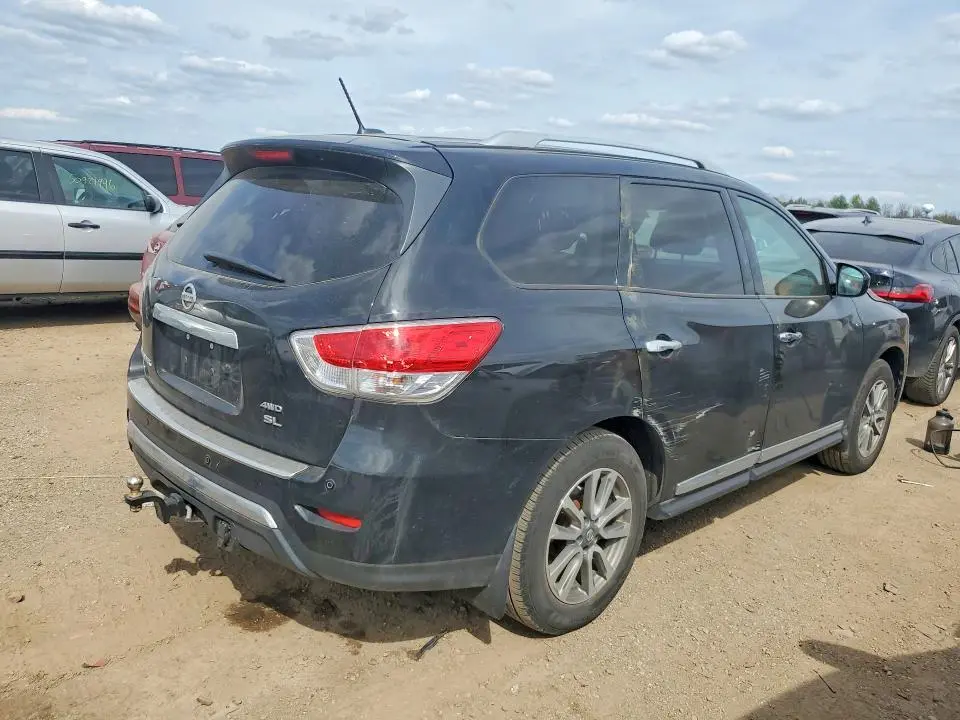 2014 NISSAN PATHFINDER SL  