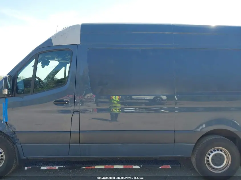 2019 MERCEDES-BENZ SPRINTER 2500 STANDARD ROOF V6