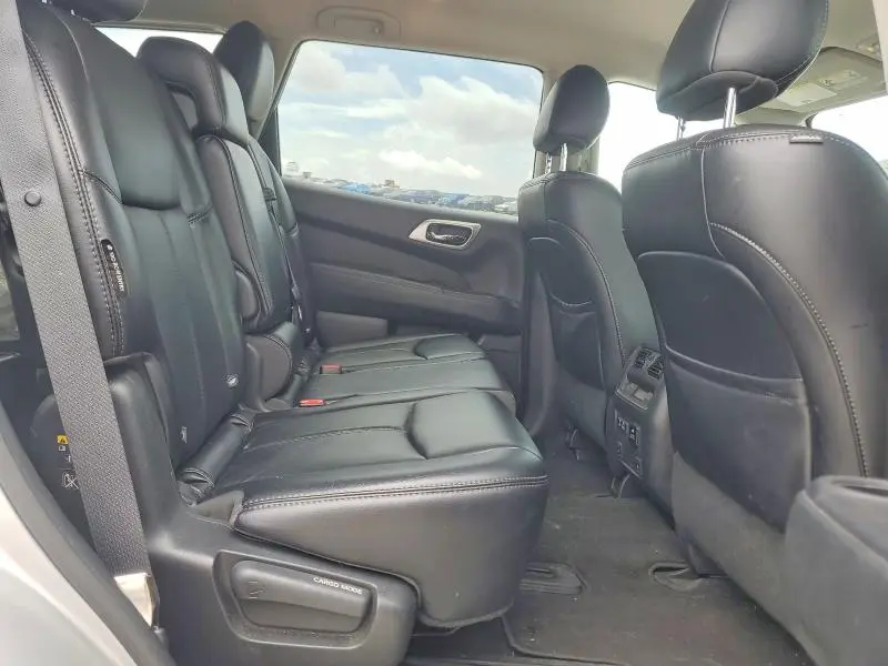 2019 NISSAN PATHFINDER SL  