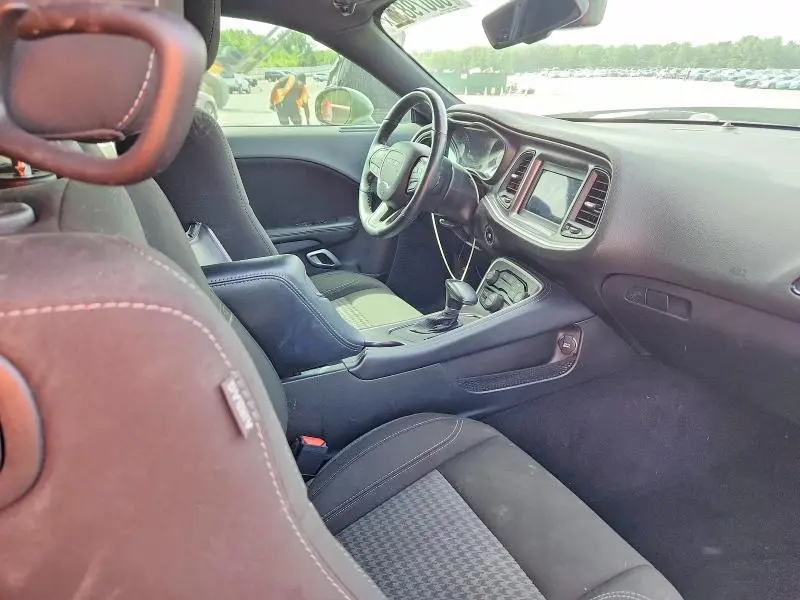 2021 DODGE CHALLENGER SXT  