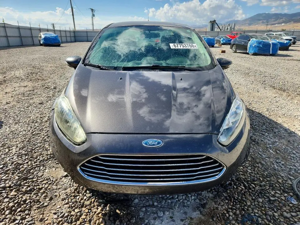 2015 FORD FIESTA SE  