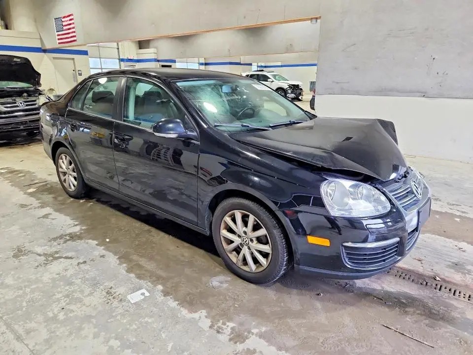 2010 VOLKSWAGEN JETTA LIMITED  