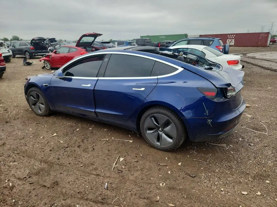 2018 TESLA MODEL 3   