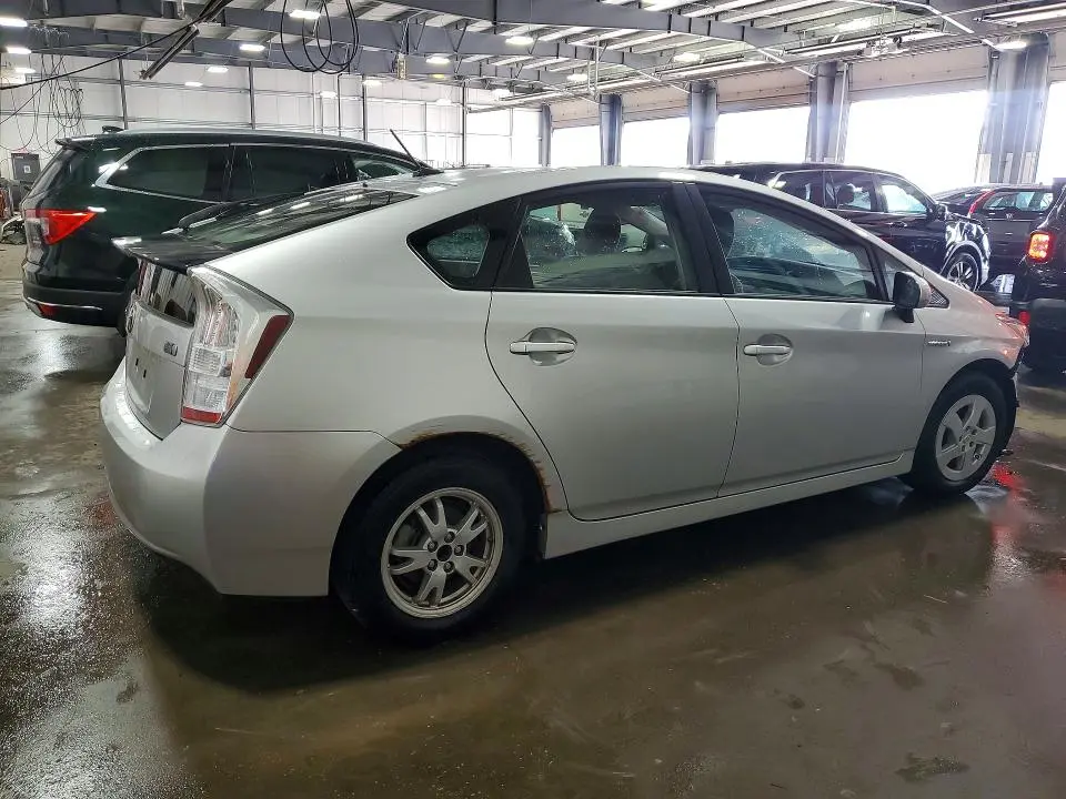 2010 TOYOTA PRIUS II  