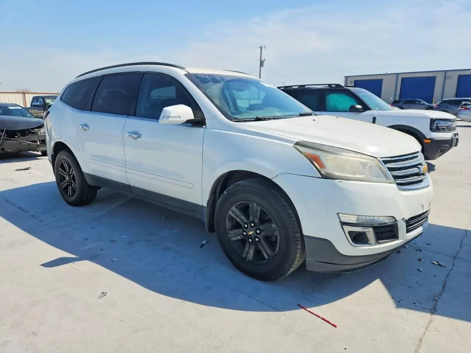 2016 CHEVROLET TRAVERSE LT  