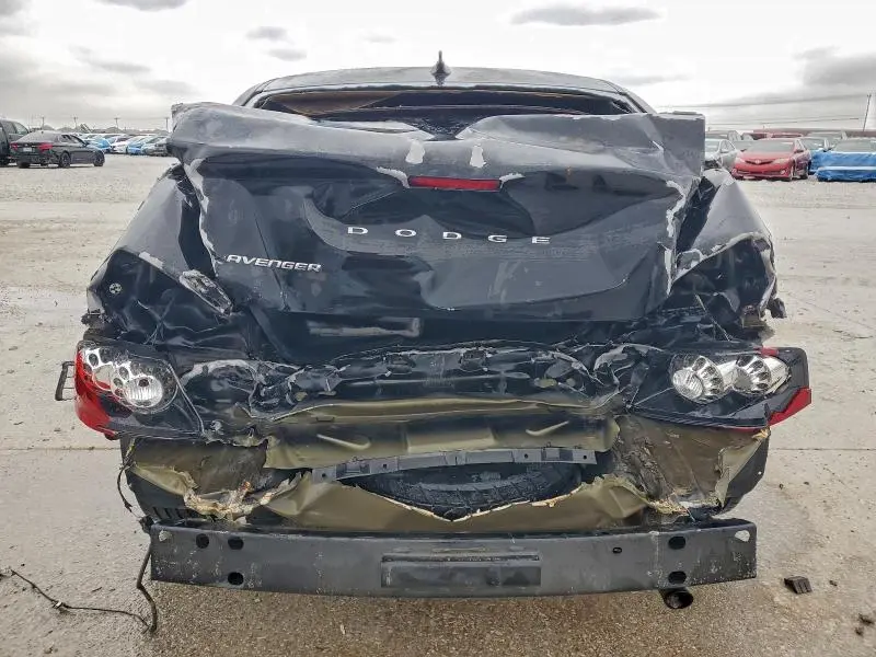 2013 DODGE AVENGER SE  