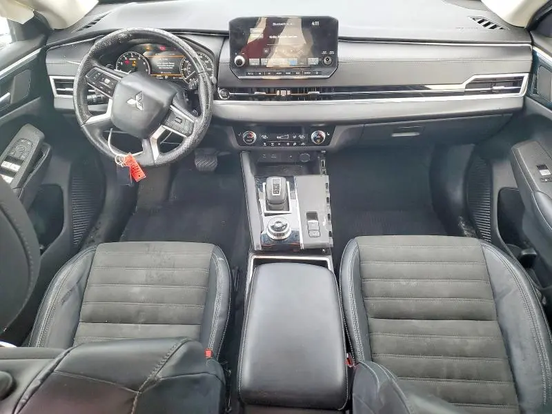 2022 MITSUBISHI OUTLANDER SE  