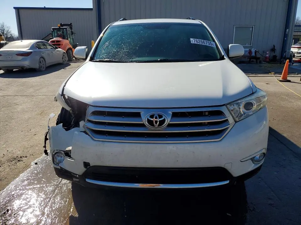 2013 TOYOTA HIGHLANDER BASE  