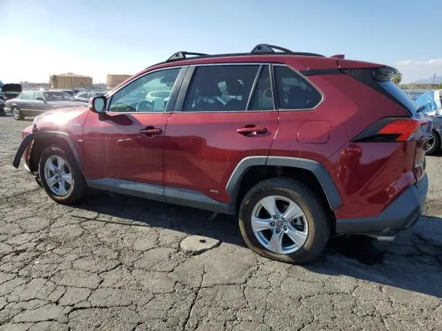 2021 TOYOTA RAV4 XLE  