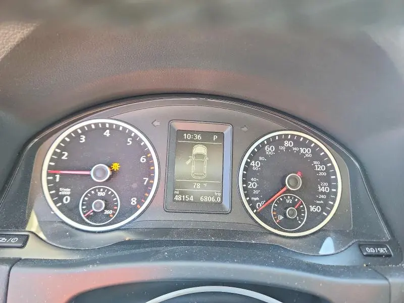 2014 VOLKSWAGEN TIGUAN S  