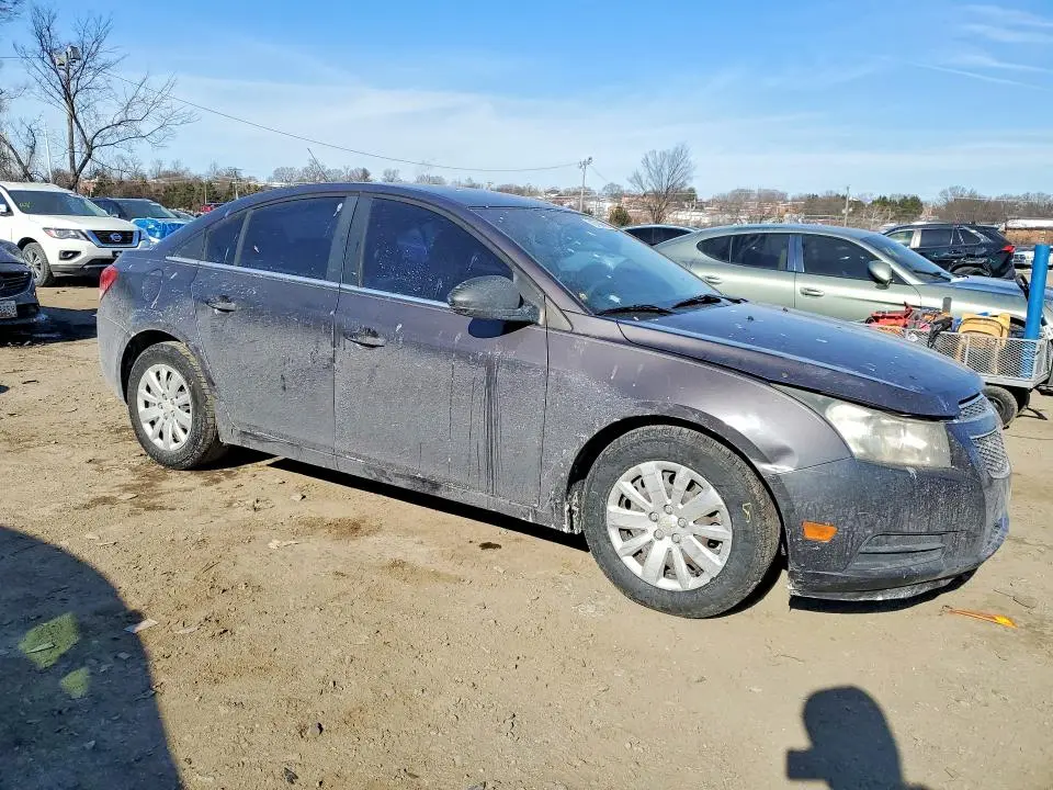 2011 CHEVROLET CRUZE LS  