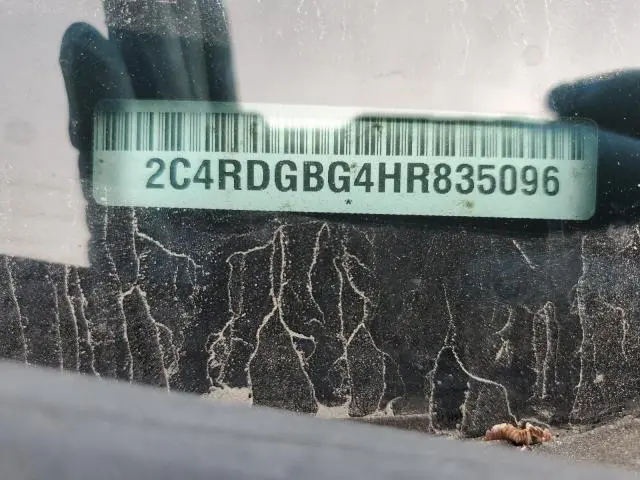 2017 DODGE GRAND CARAVAN SE  