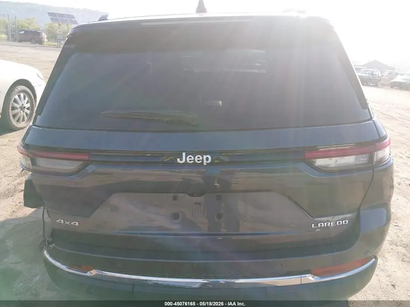 2025 JEEP GRAND CHEROKEE LAREDO X 4X4