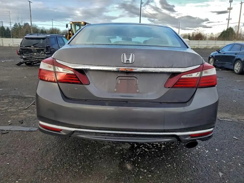 2017 HONDA ACCORD LX  