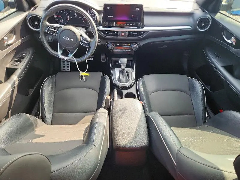2022 KIA FORTE GT LINE  