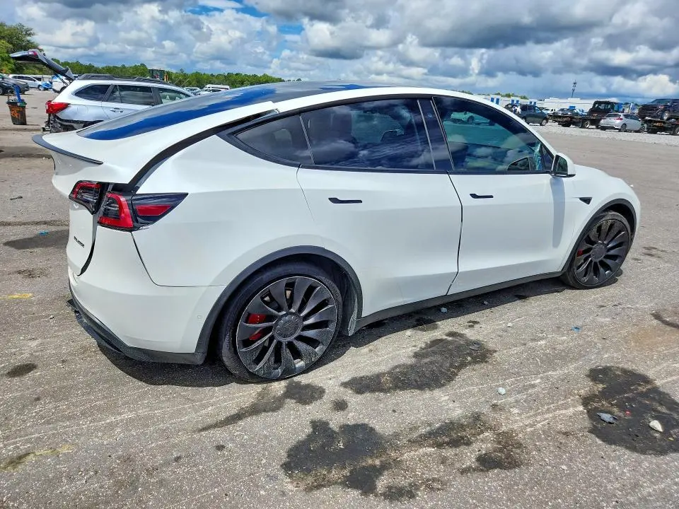 2022 TESLA MODEL Y   