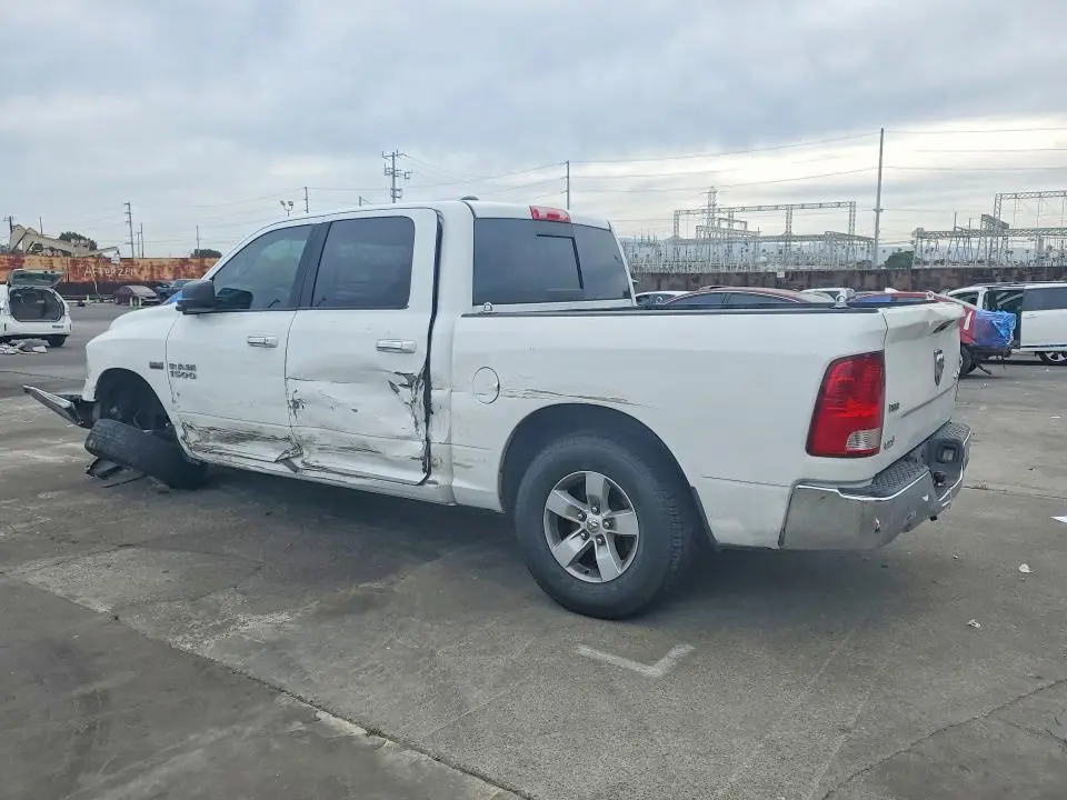 2017 RAM 1500 SLT  