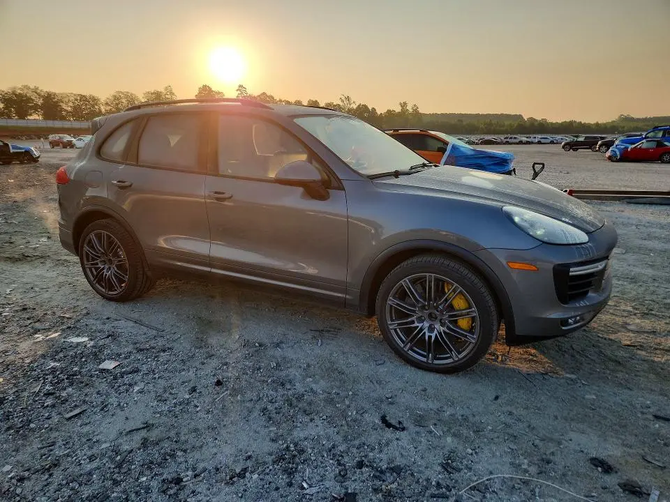 2015 PORSCHE CAYENNE TURBO  