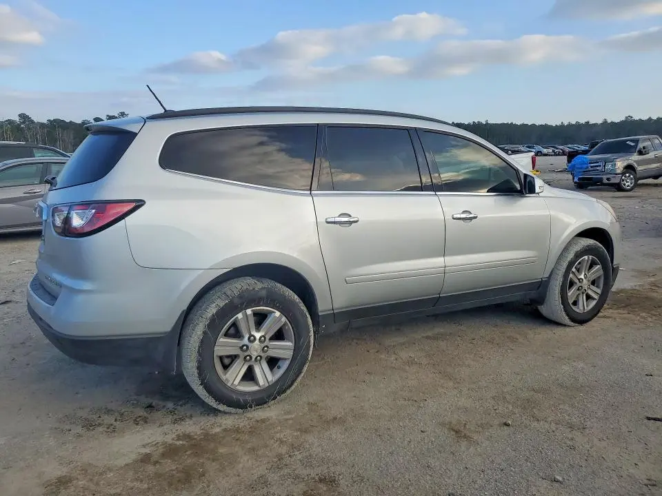 2013 CHEVROLET TRAVERSE LT  