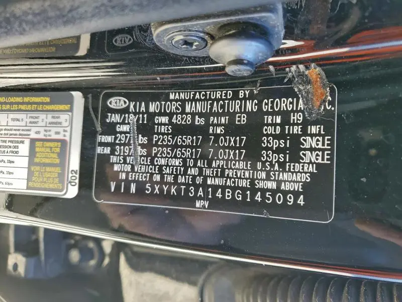 2011 KIA SORENTO BASE  