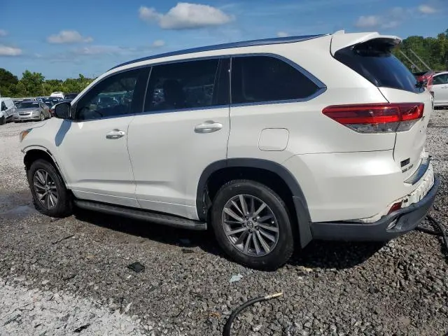2018 TOYOTA HIGHLANDER SE  
