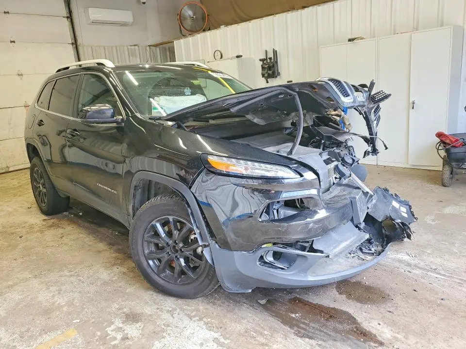 2018 JEEP CHEROKEE LATITUDE PLUS  