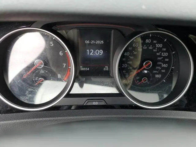 2021 VOLKSWAGEN GTI S  