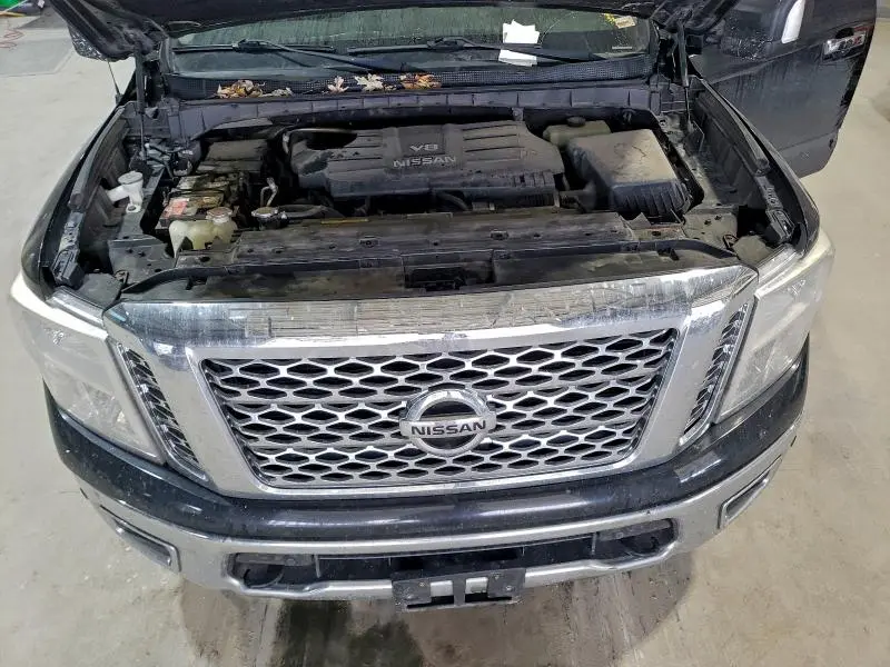 2017 NISSAN TITAN SV  