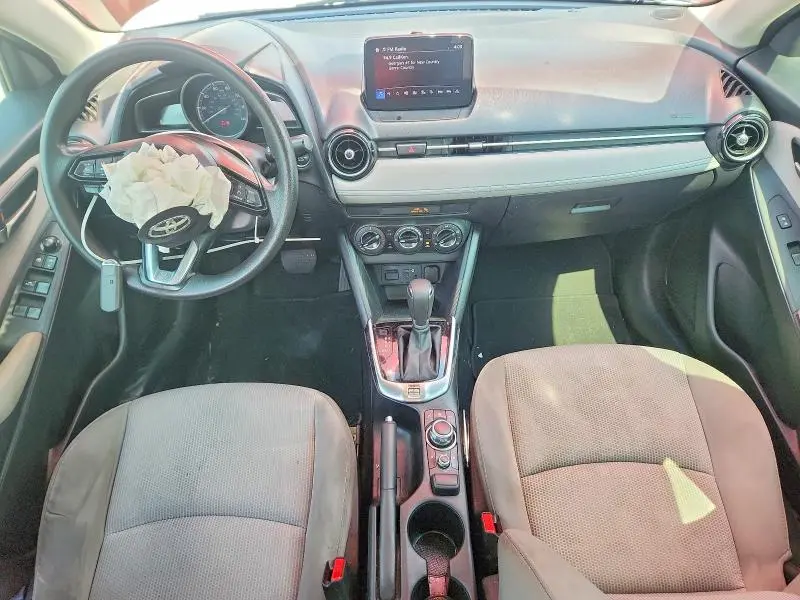 2020 TOYOTA YARIS LE  