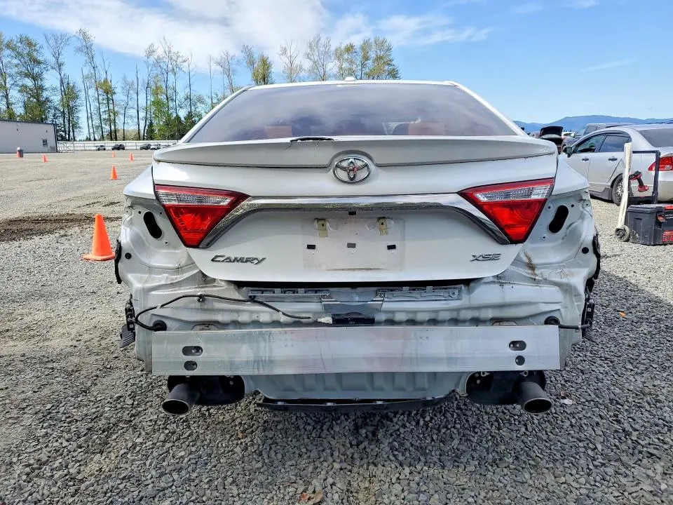 2017 TOYOTA CAMRY XSE V6  