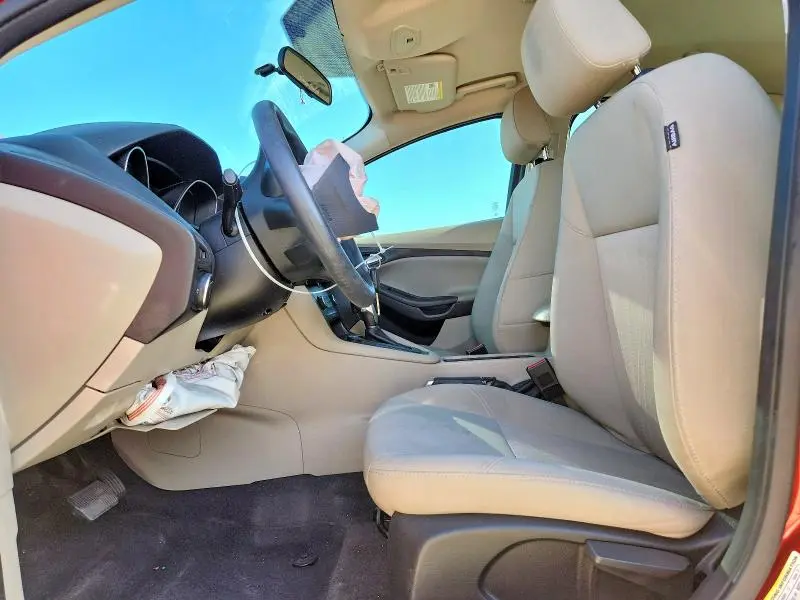 2018 FORD FOCUS SE  
