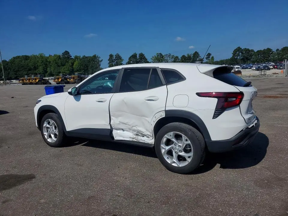 2024 CHEVROLET TRAX LS  
