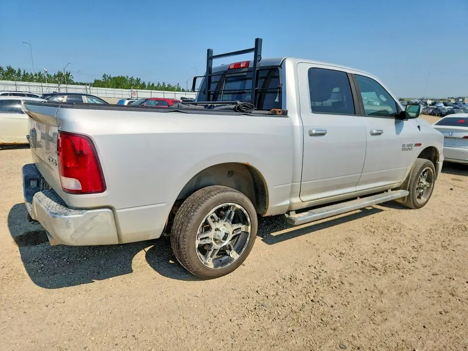 2014 RAM 1500 SLT  