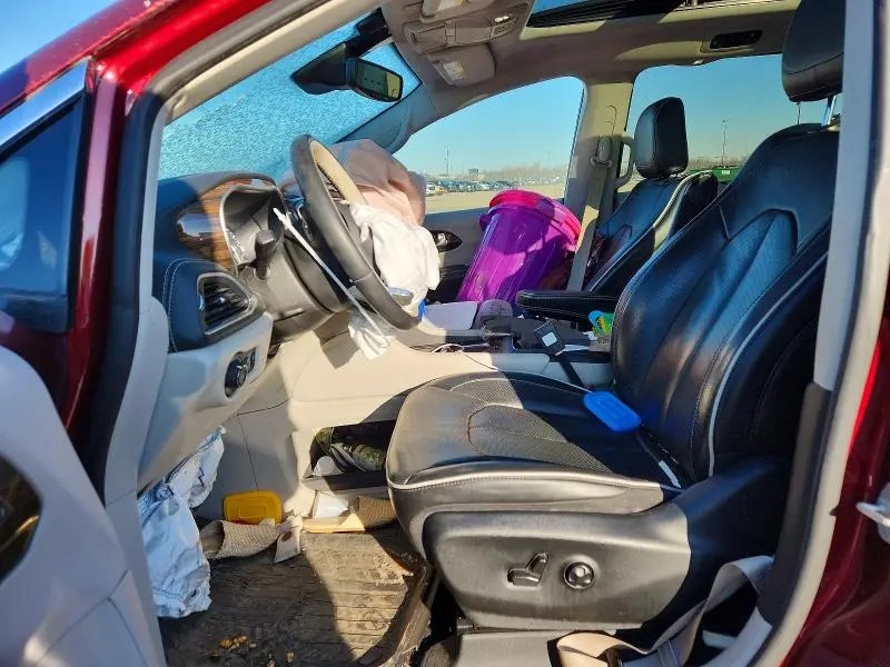 2021 CHRYSLER PACIFICA LIMITED  